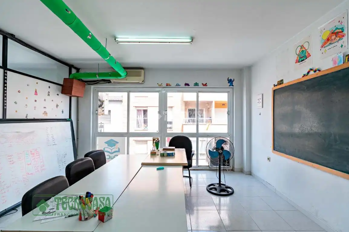 Piso con ascensor en venta en El Ejido Ciudad