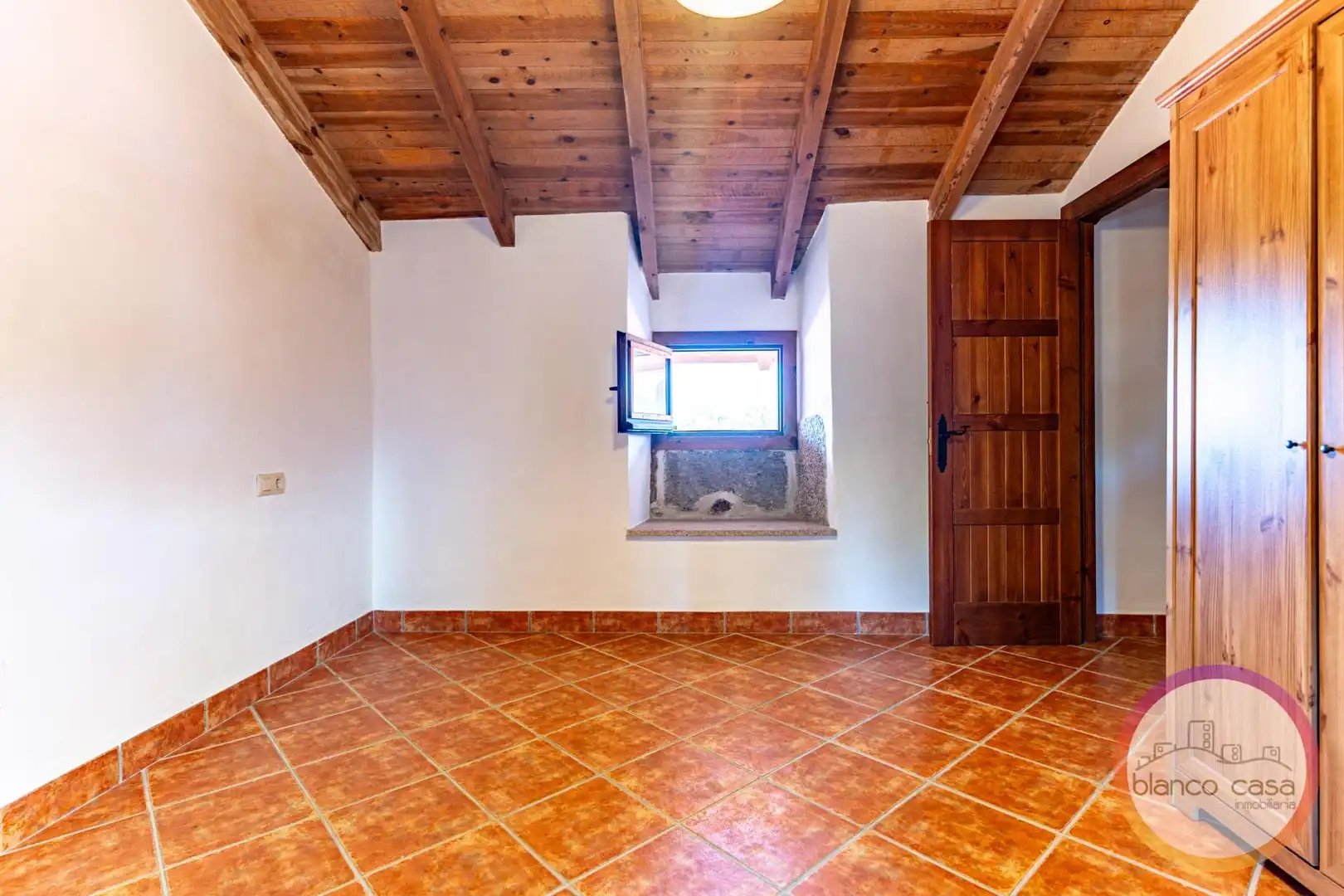 Casa o xalet en venda en Vimianzo amb Calefacció i Traster