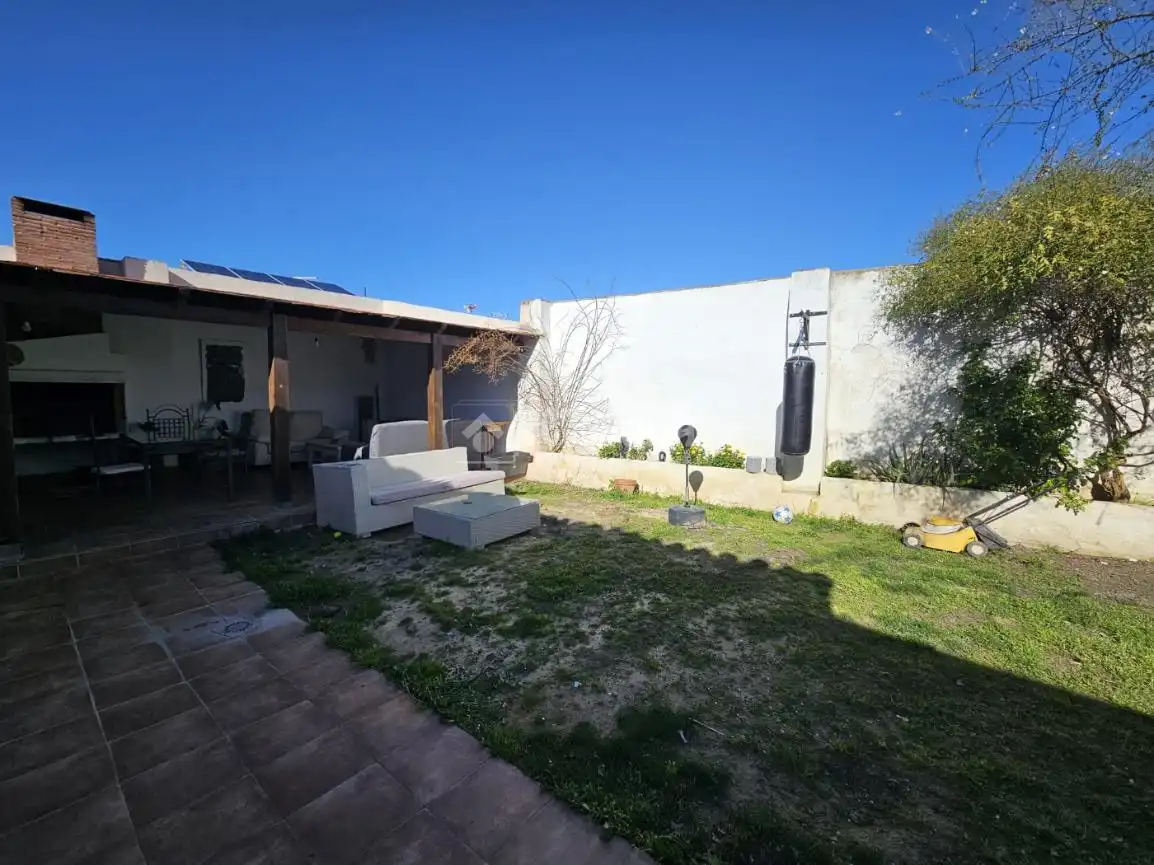 Jardí de Casa o xalet en venda en Vegas del Genil amb Aire condicionat, Calefacció i Terrassa
