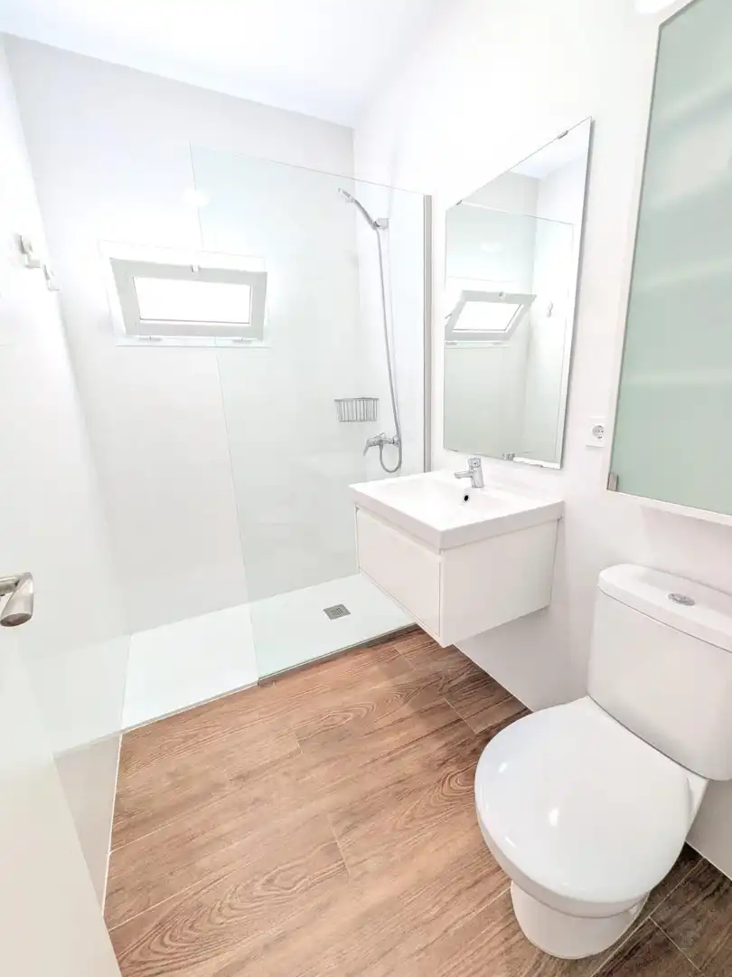 Baño de Piso en venta en Las Palmas de Gran Canaria con Balcón