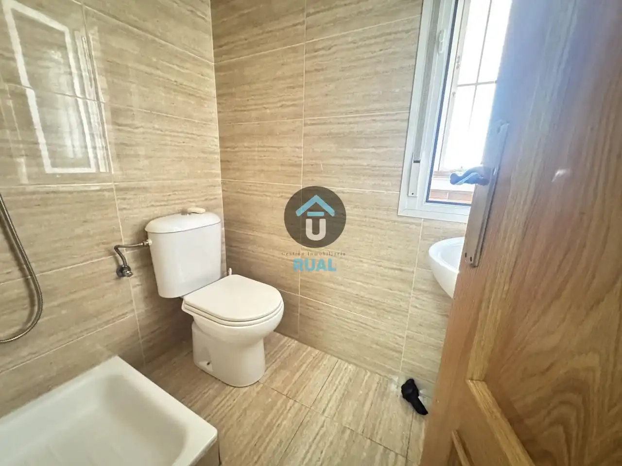 Badezimmer von Wohnung zum Verkauf in Talavera de la Reina mit Heizung, Terrasse und Abstellraum