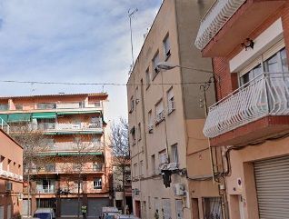 Vista exterior de Pis en venda en Barberà del Vallès