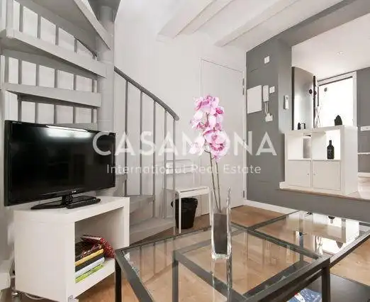 Apartamento con ascensor en alquiler en Ciutat Vella, imagen 2