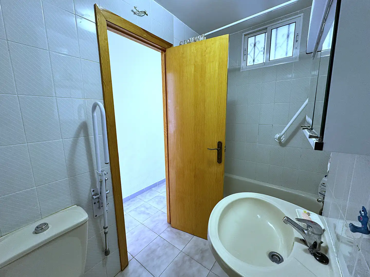 Baño de Planta baja en venta en Mazarrón con Terraza, Trastero y Amueblado
