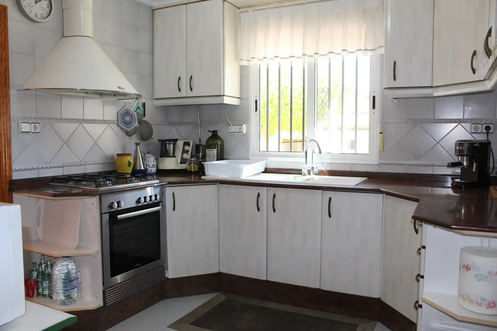 Kitchen of Houses for sale in L'Eliana  with Terrace and Storage room