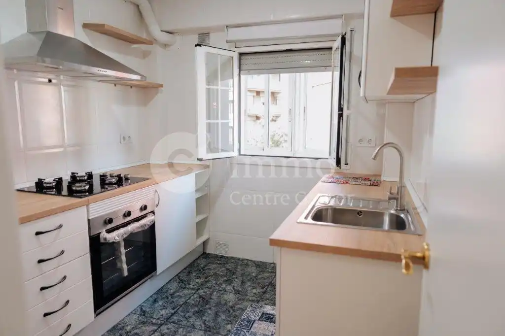 Cocina de Piso en venta en Lleida con Calefacción, Parquet y Trastero