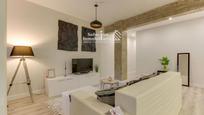 Living room of Apartment for sale in Salamanca Capital  with Heating and Furnished