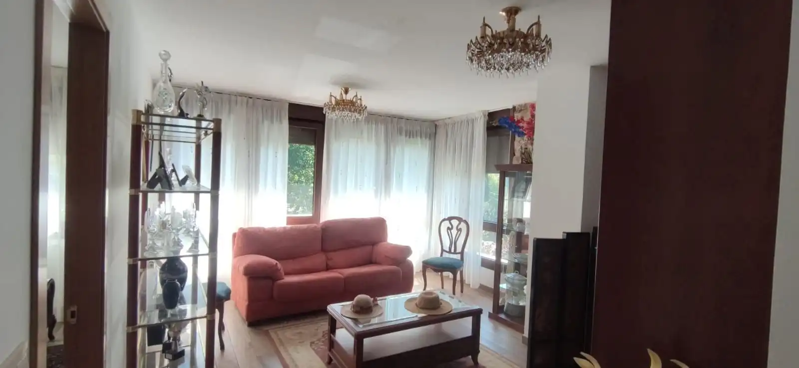 Sala d'estar de Casa o xalet en venda en Crecente amb Jardí privat i Moblat