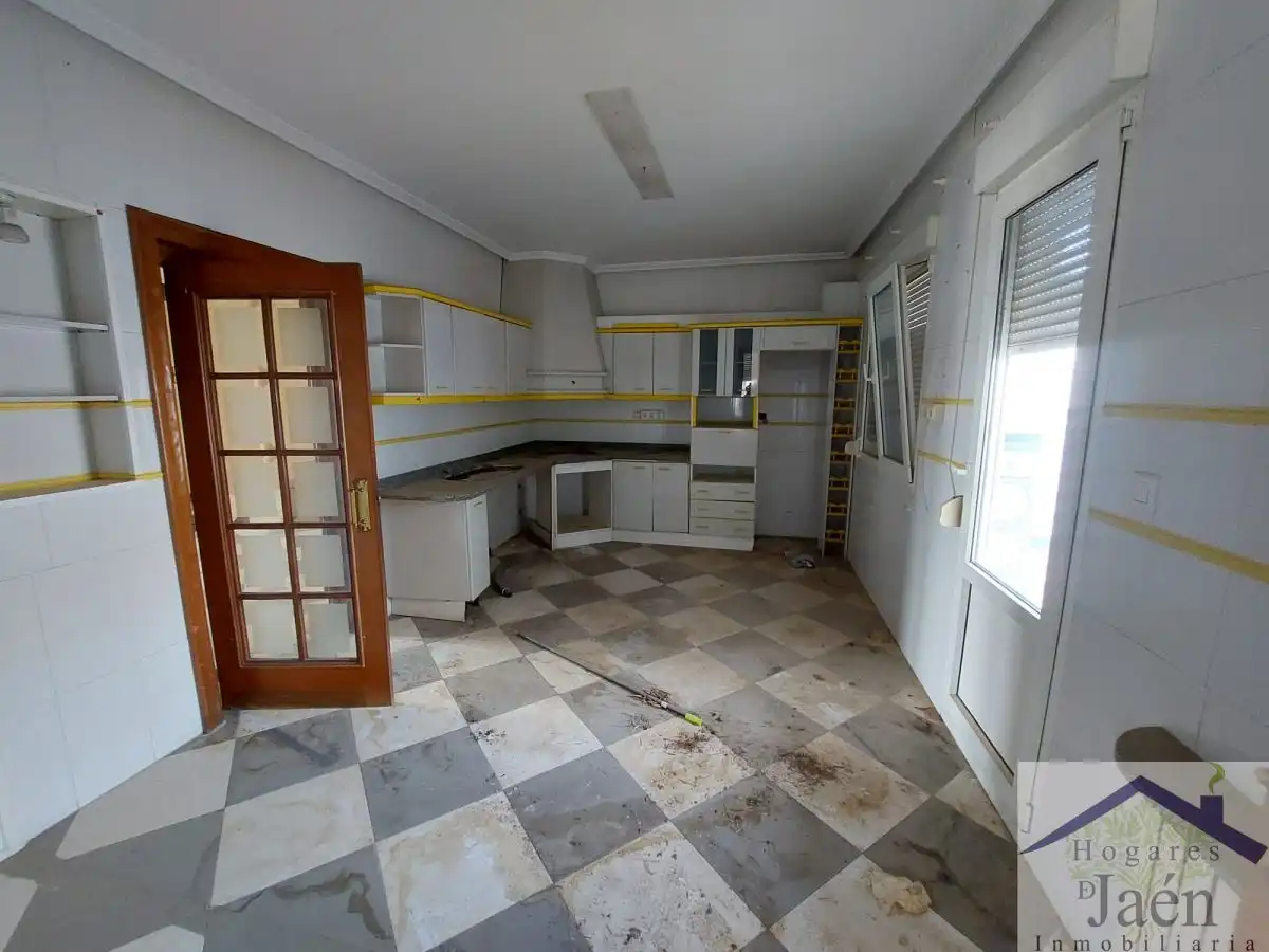Cocina de Piso en venta en Begíjar con Terraza