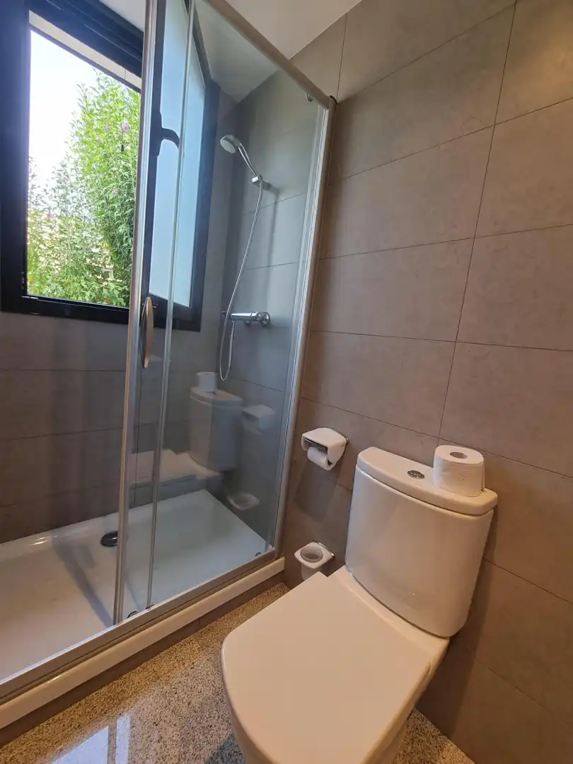 Bany de Casa o xalet en venda en Lloret de Mar amb Jardí privat, Terrassa i Traster