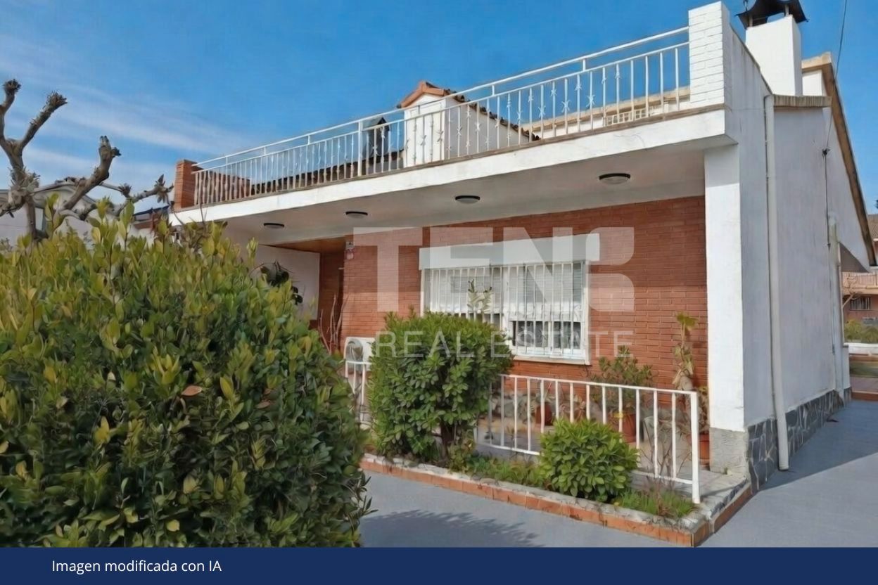 Exterior view of Houses for sale in Cànoves I Samalús  with Private garden