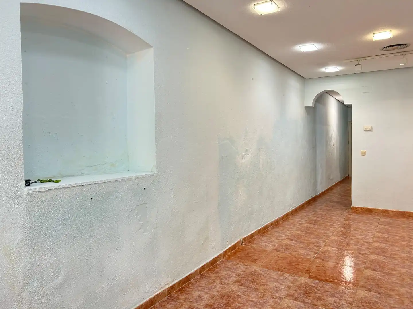 Local comercial de lloguer a Calle Calle Trinidad, imagen 2