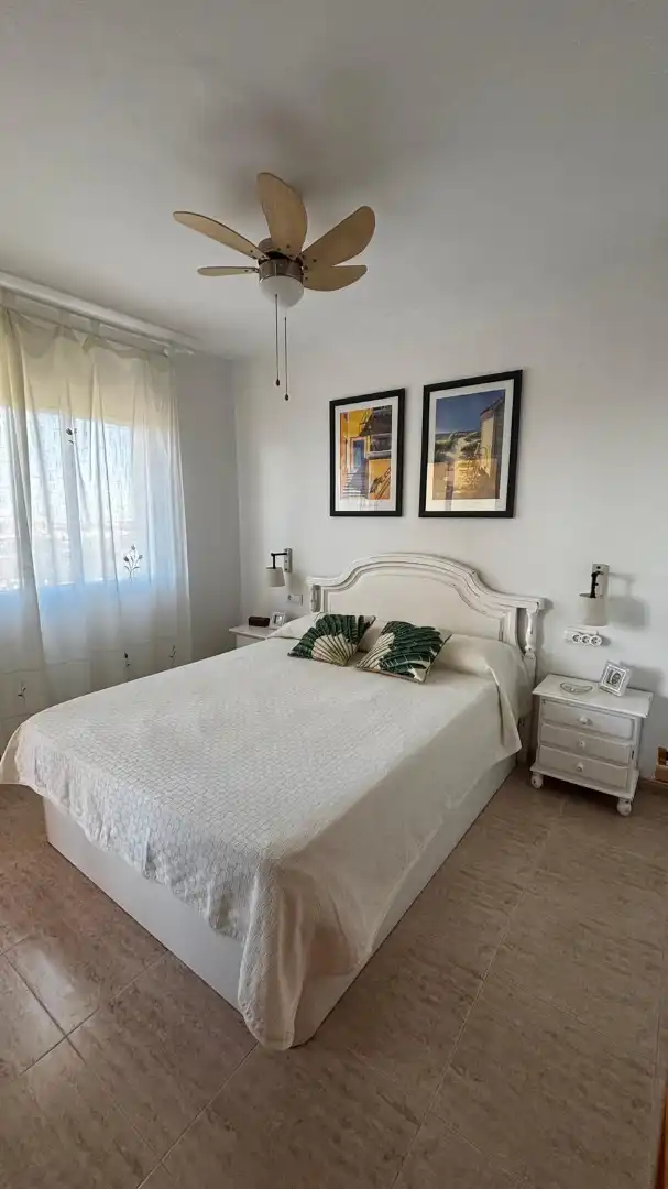 Habitación de Apartamento en venta en Orihuela con Aire acondicionado, Calefacción y Amueblado