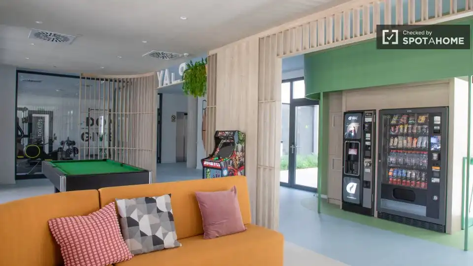 Room in El Rosón - Kelvinator