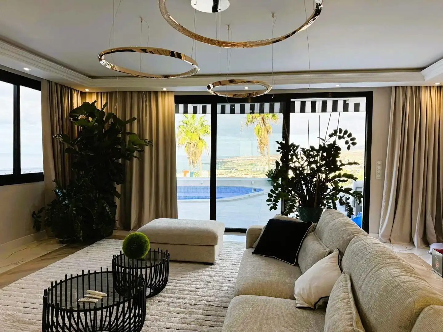 Living room of Houses for sale in Adeje  with Air Conditioner, Private garden and Terrace