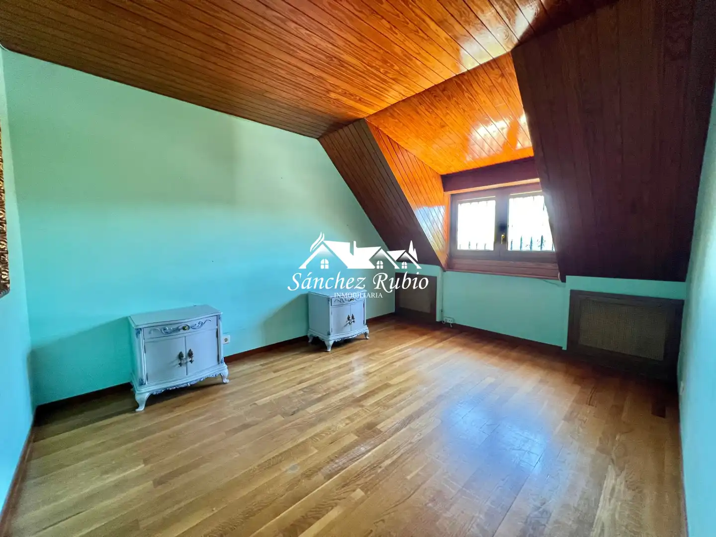 Bedroom of Houses for sale in Torrelodones  with Heating, Private garden and Parquet flooring