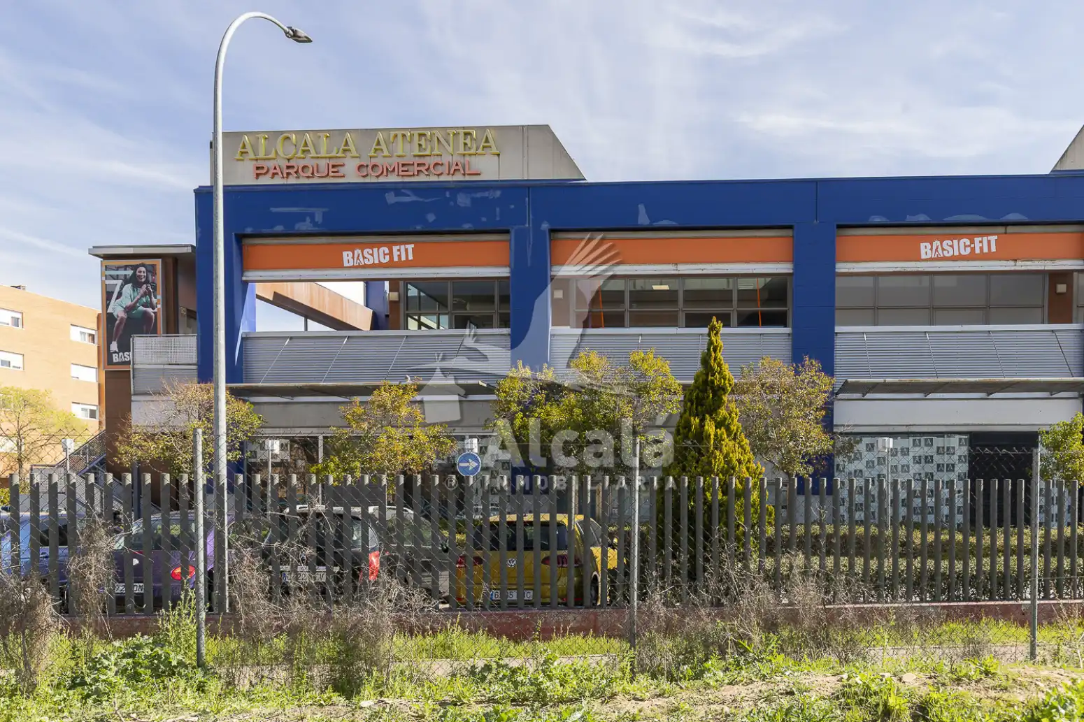 Vista exterior de Piso en venta en Alcalá de Henares con Aire acondicionado, Calefacción y Trastero