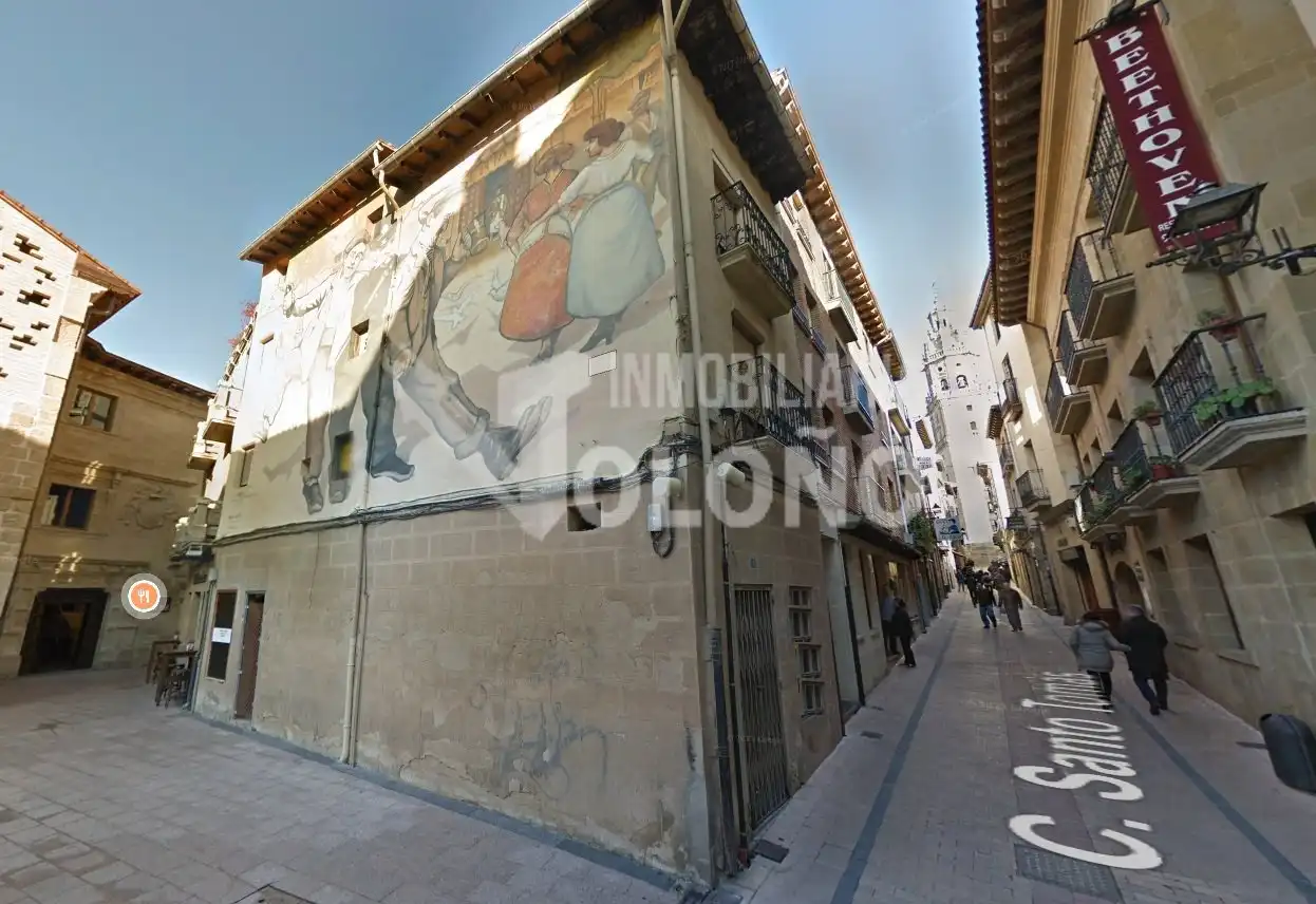Adossat en venda a Calle Santo Tomás