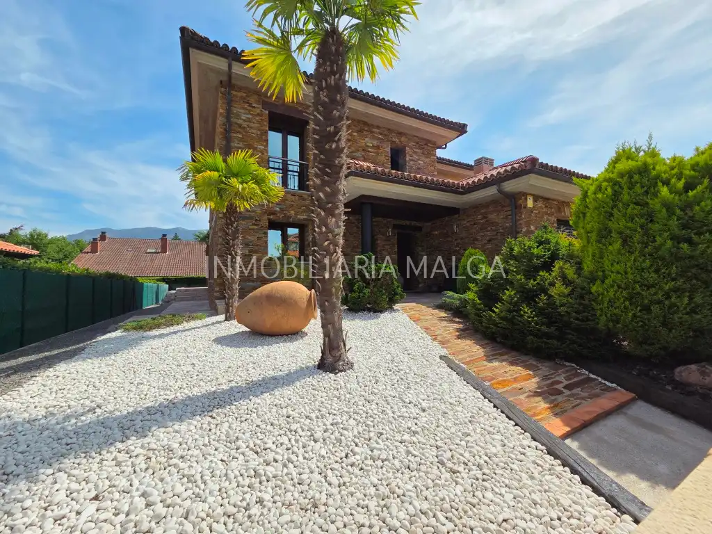 Terrace of Houses for sale in Colunga  with Heating, Private garden and Parquet flooring