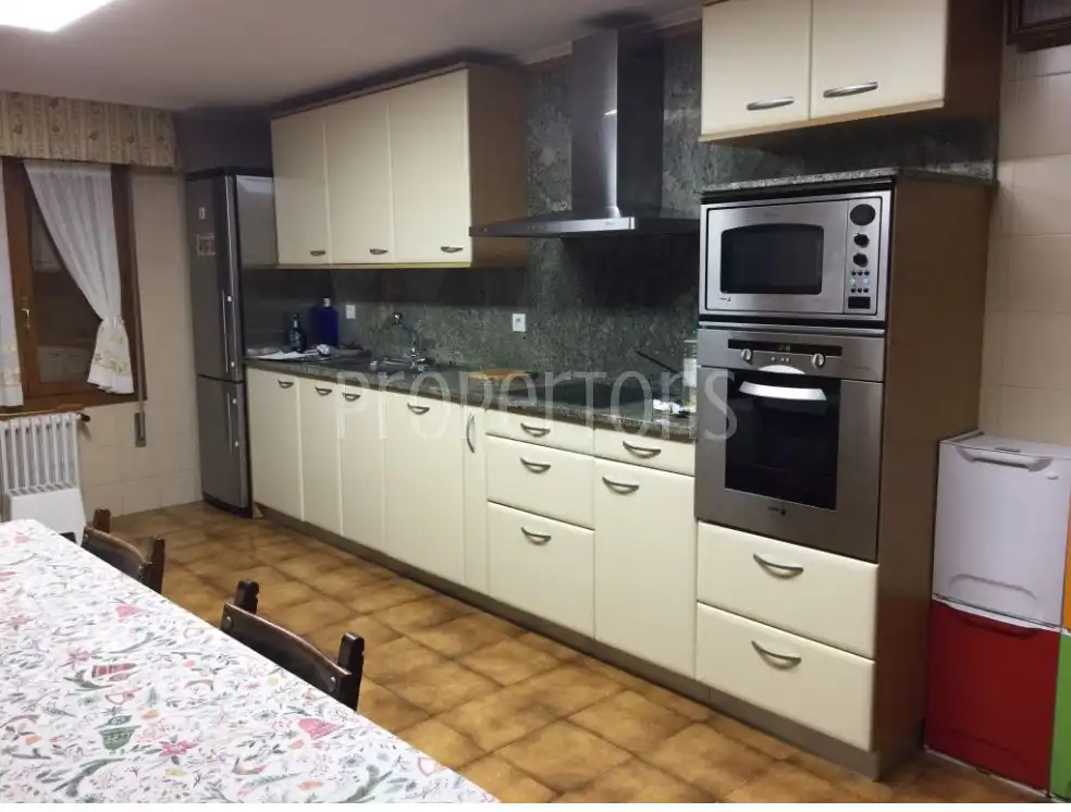 Cuina de Casa adosada en venda en Vitoria - Gasteiz