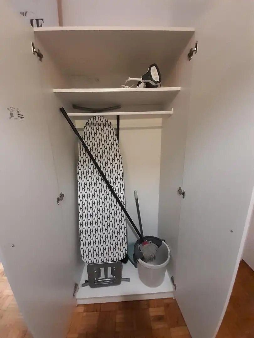 Habitación de Piso para compartir en Teruel con Calefacción, Parquet y Amueblado