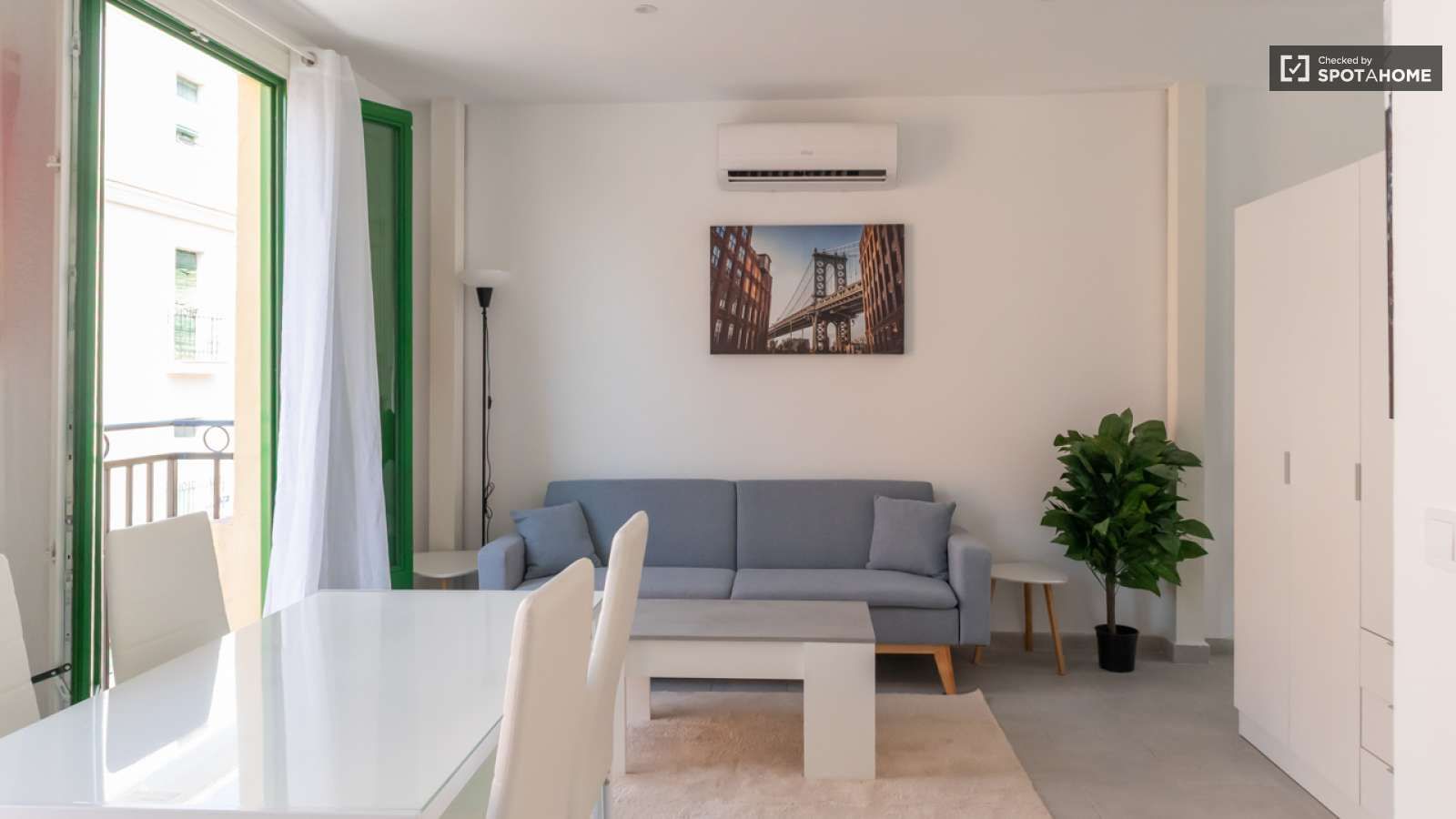 Sala d'estar de Apartament per a compartir en  Madrid Capital amb Aire condicionat i Terrassa