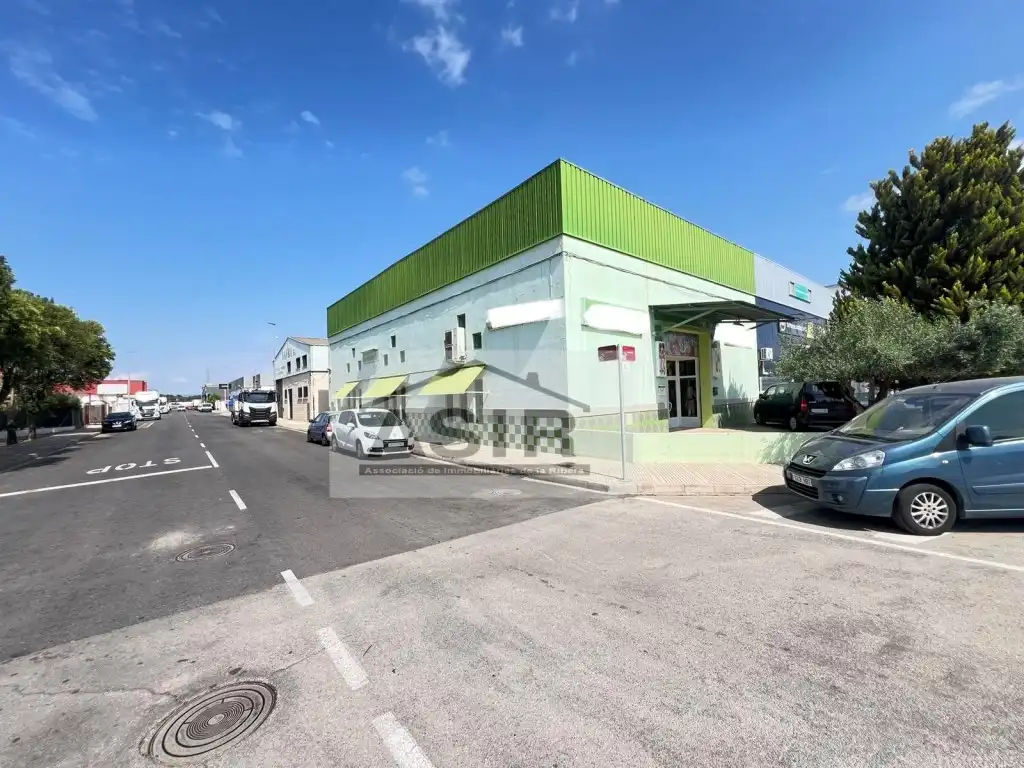 Nave industrial en venta en Alzira