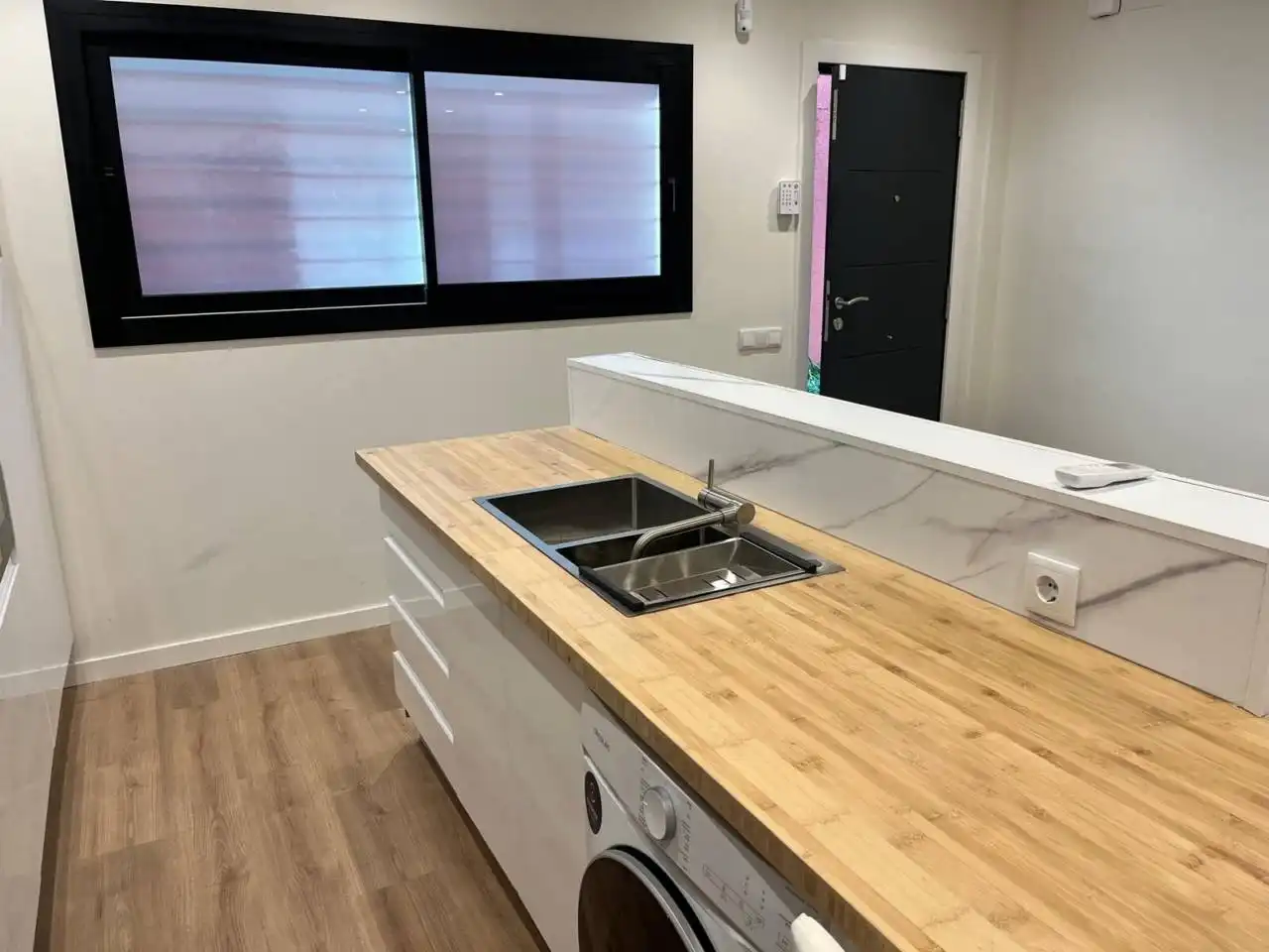 Küche von Wohnung zur Miete in Castell - Poble Vell