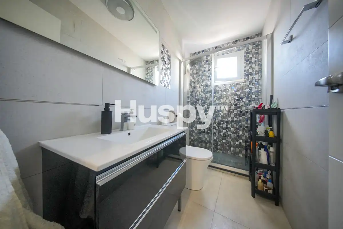 Baño de Piso en venta en Madrid con Aire acondicionado y Calefacción