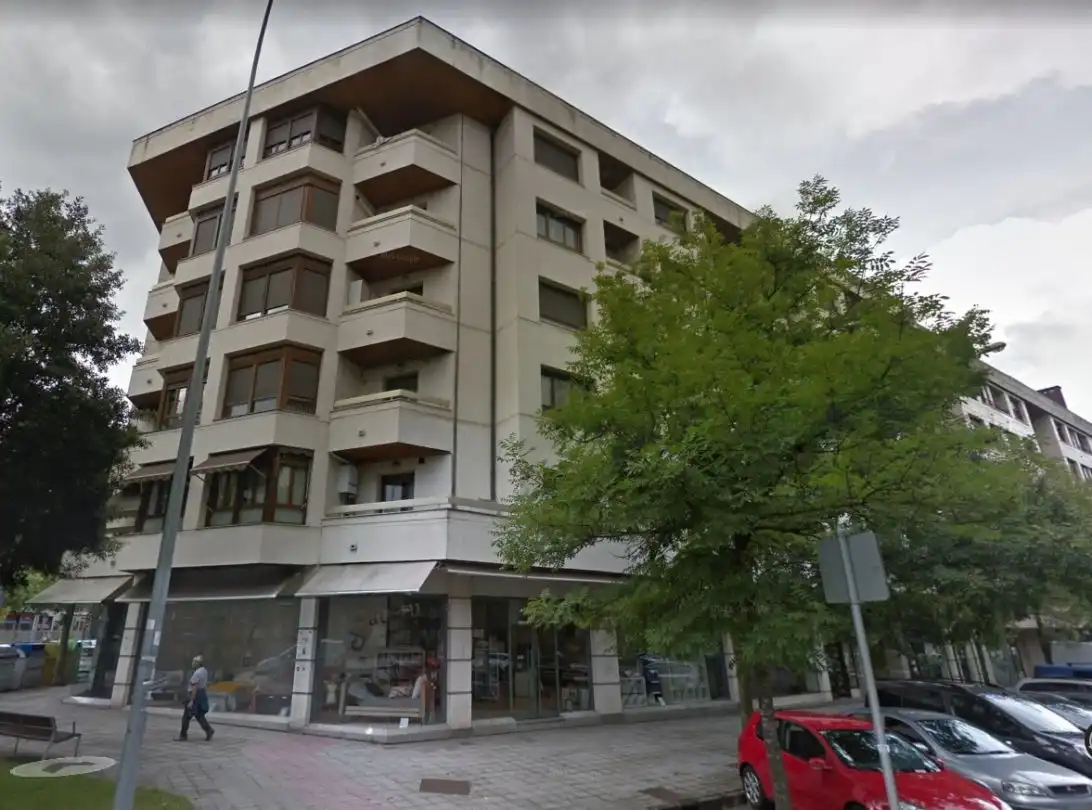 PARCELA DE GARAJE, EN VENTA, EN UNTZILLATX, DURANGO, immagine 2
