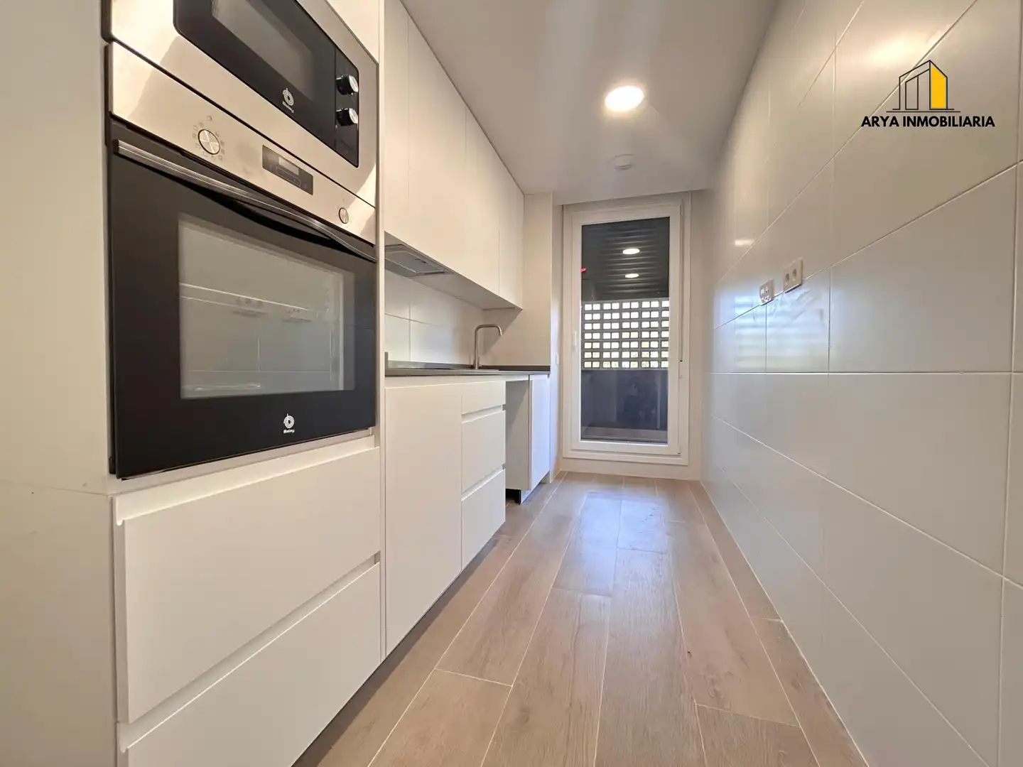 Kitchen of Flat for sale in Torrejón de Ardoz  with Heating, Terrace and Storage room