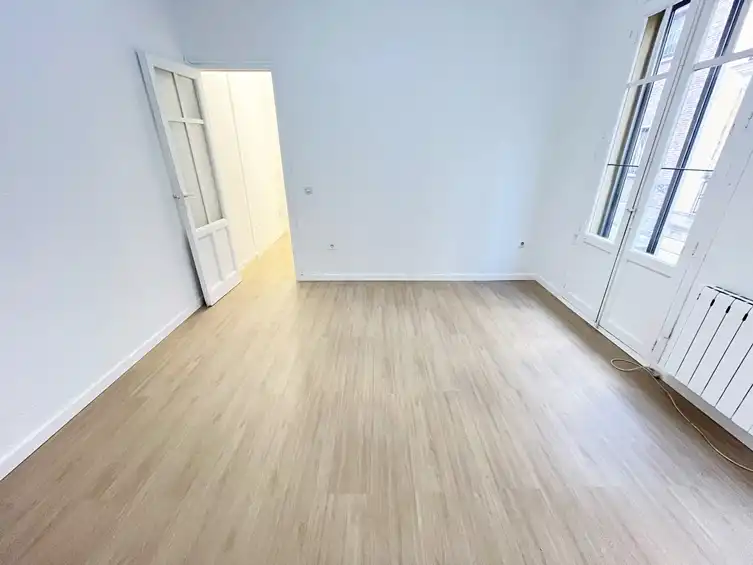 Piso con terraza en alquiler en Calle del Oso, imagen 4