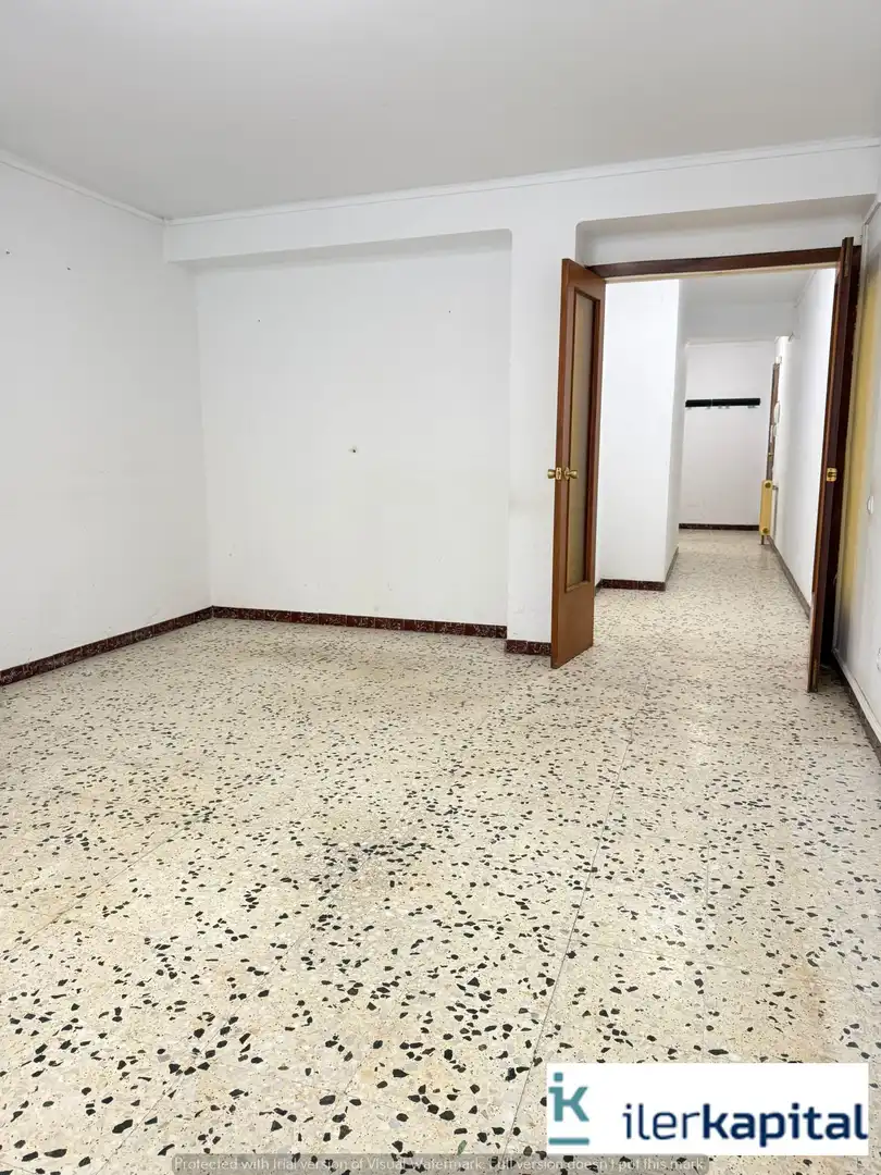 Flat for sale in Lleida  with Heating