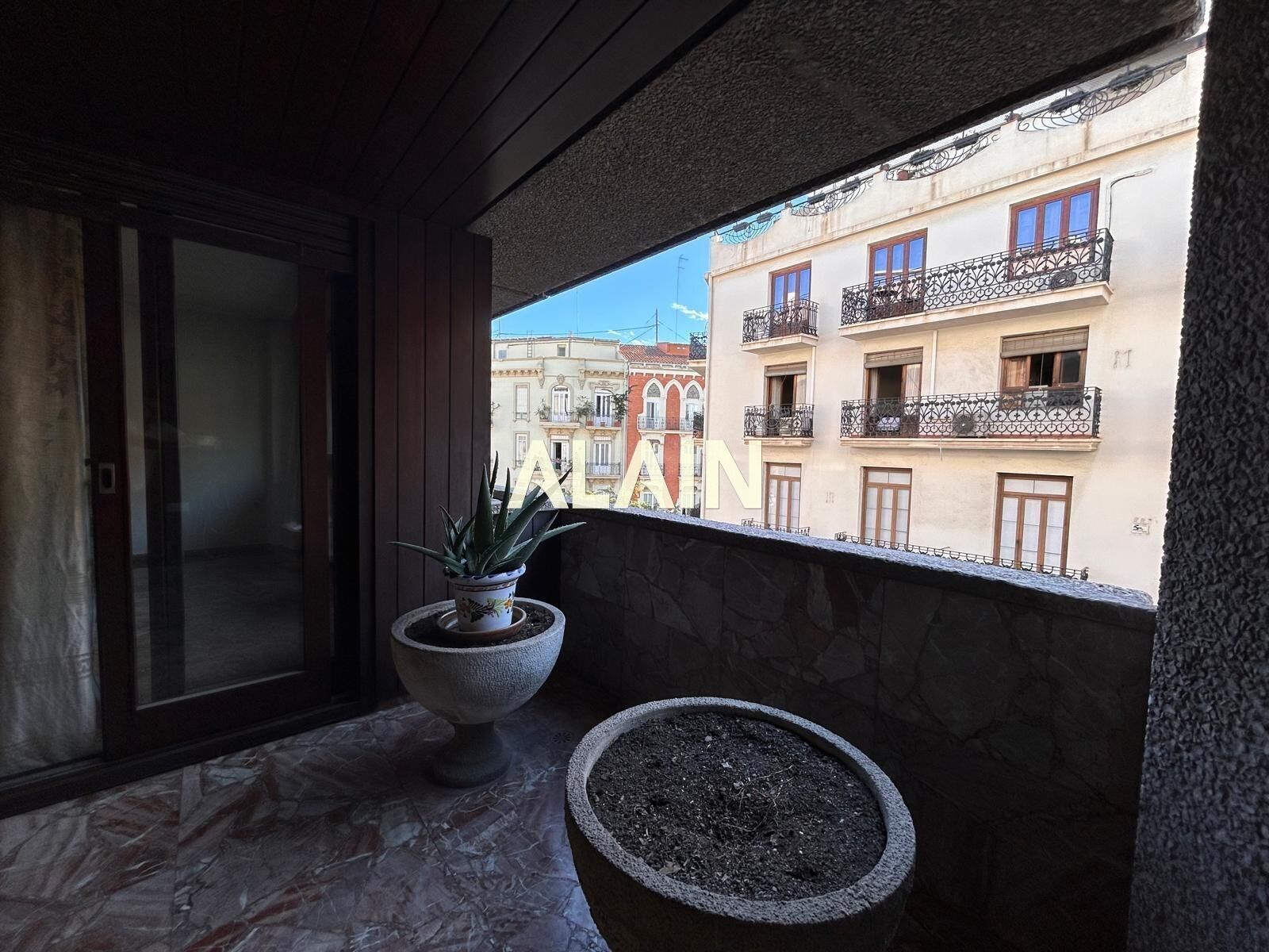 Pis en venda a Calle CONDE DE SALVATIERRA, El Pla del Remei