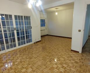 Living room of Flat to rent in  Madrid Capital  with Parquet flooring, Terrace and Storage room