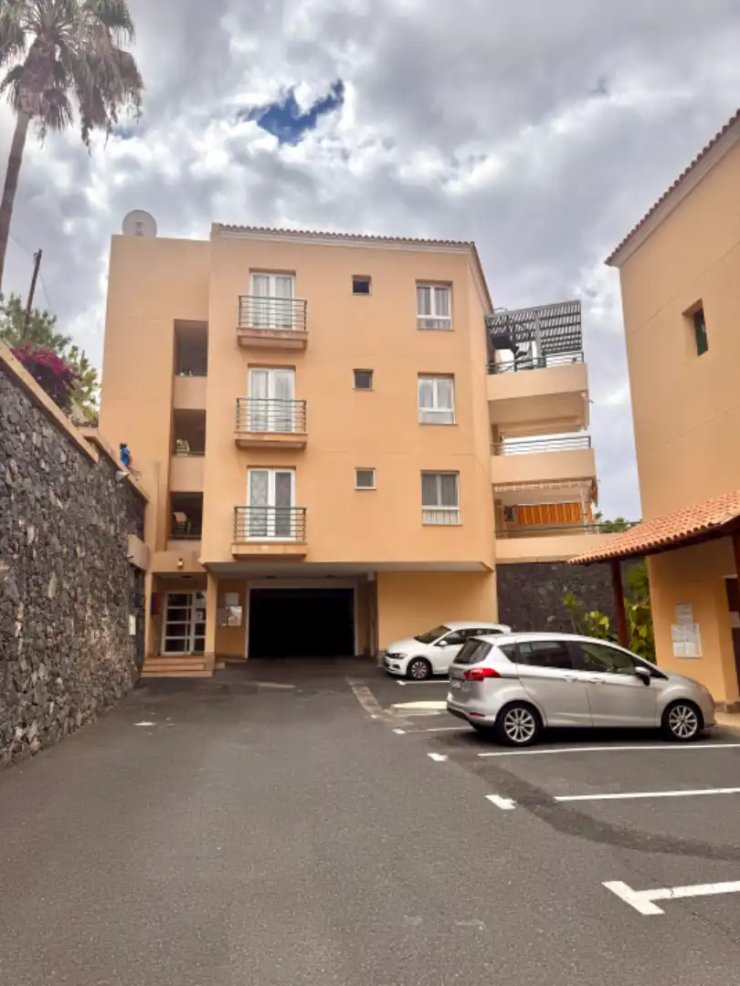 Vista exterior de Ático en venta en Adeje con Terraza, Trastero y Amueblado
