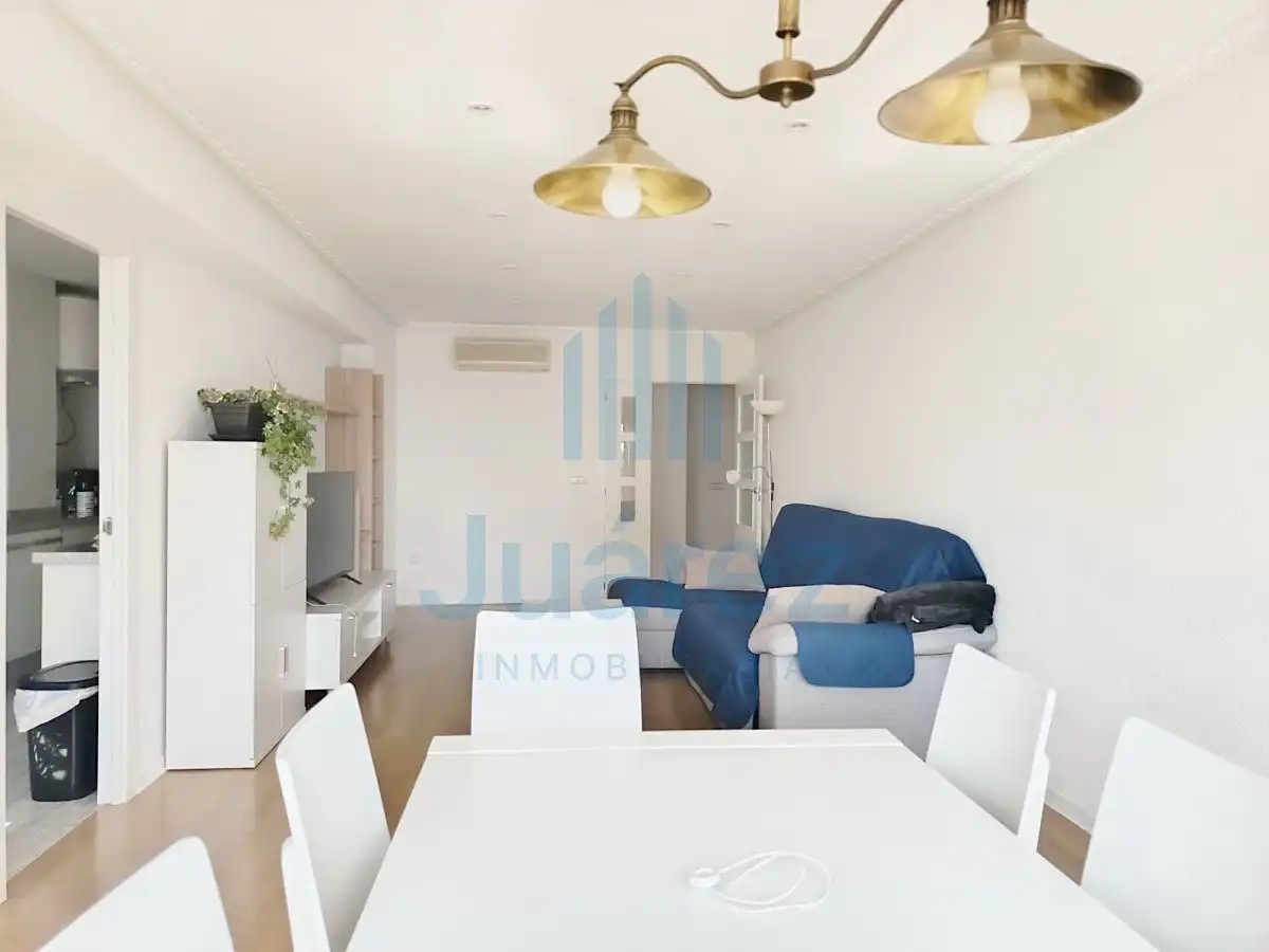 Sala de estar de Piso de alquiler en Alicante / Alacant con Aire acondicionado, Calefacción y Parquet