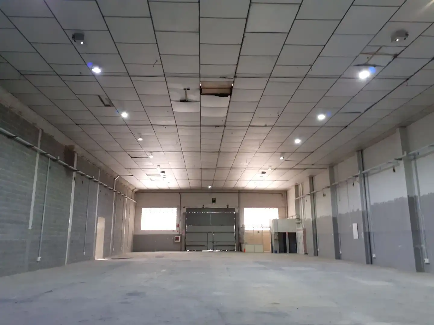 Nave industrial de alquiler en La Verneda i la Pau