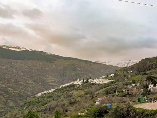 Vista exterior de Piso en venta en Bubión con Calefacción y Piscina comunitaria
