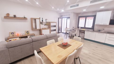 Foto 2 de Casa adosada en venta en Carrer del Mig, 4, Santa Eulàlia de Ronçana, Barcelona
