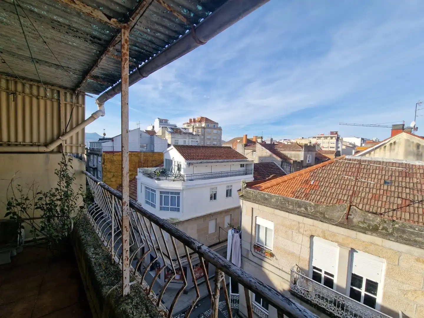 Vista exterior de Edificio en venta en Vigo 
