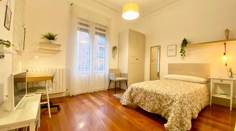Foto 2 de Habitació a Zabalburu, Bilbao