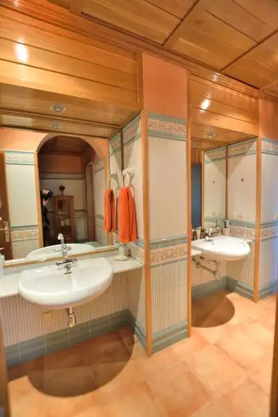 Bathroom of Houses for sale in Ronda  with Private garden, Terrace and Storage room