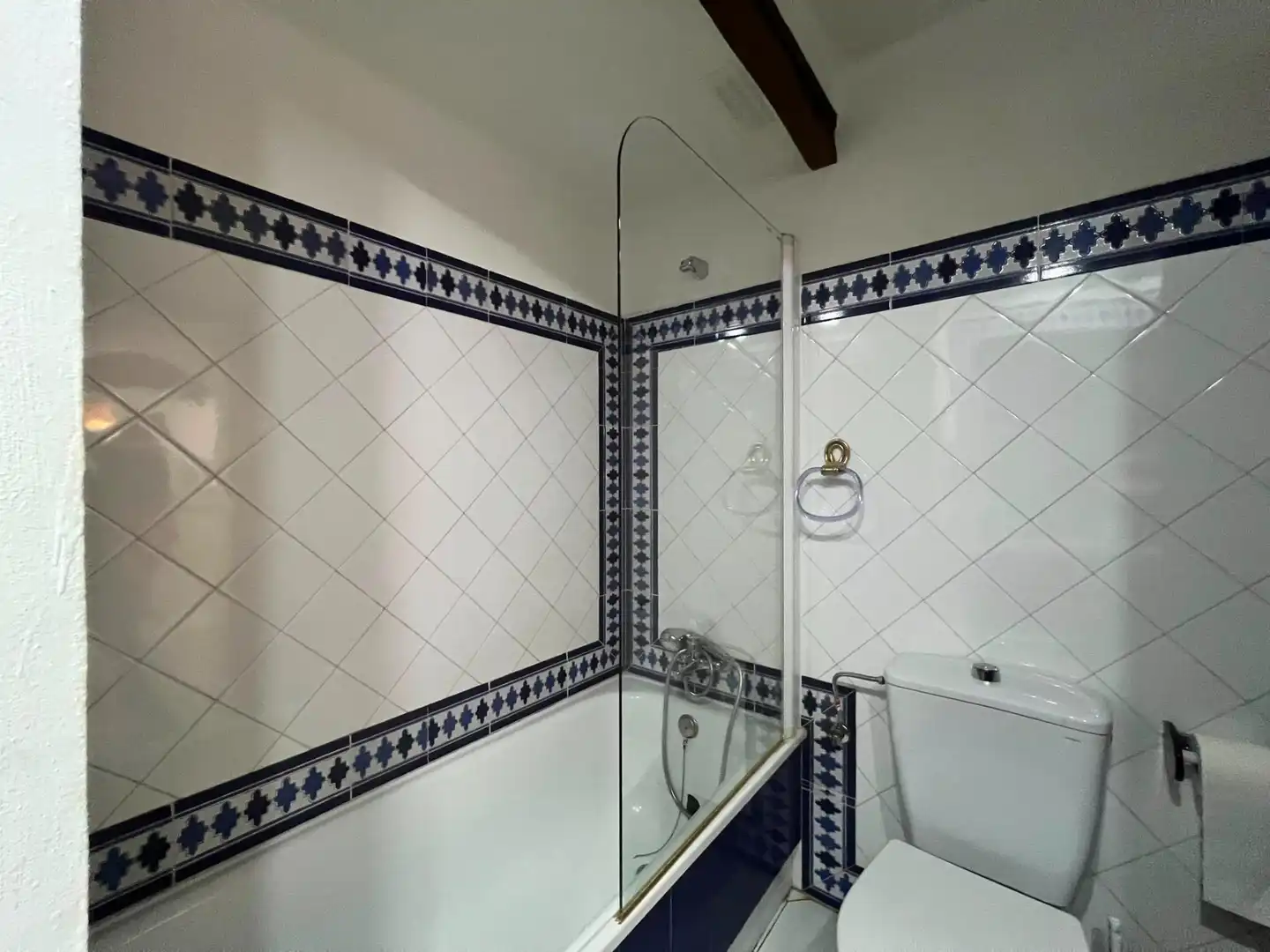 Baño de Apartamento en venta en Madrid