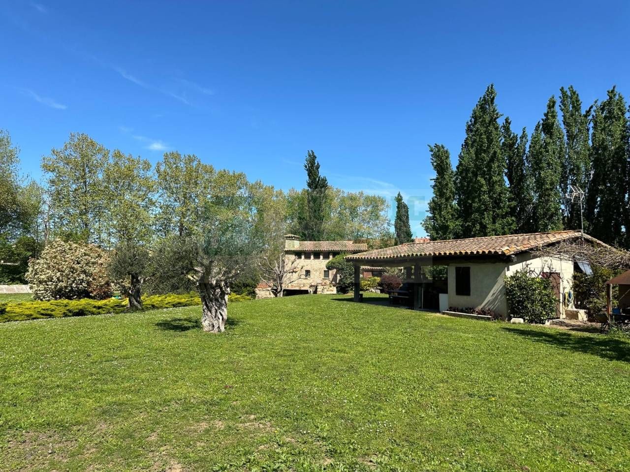 Garden of Country house for sale in Flaçà  with Air Conditioner, Heating and Private garden