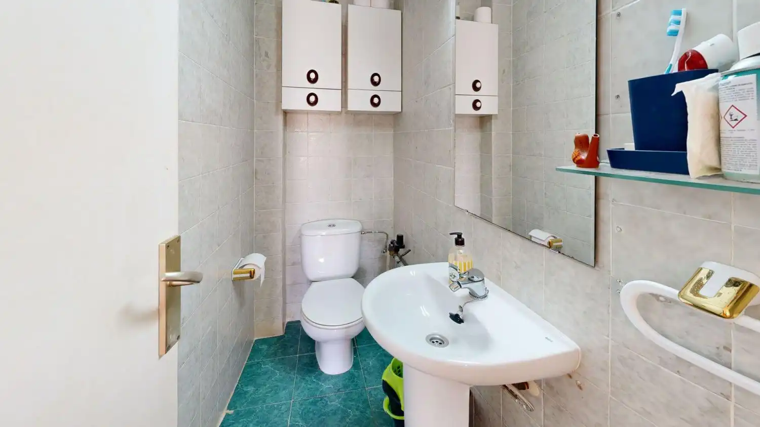 Badezimmer von Wohnungen zum Verkauf in Alicante / Alacant mit Terrasse und Balkon