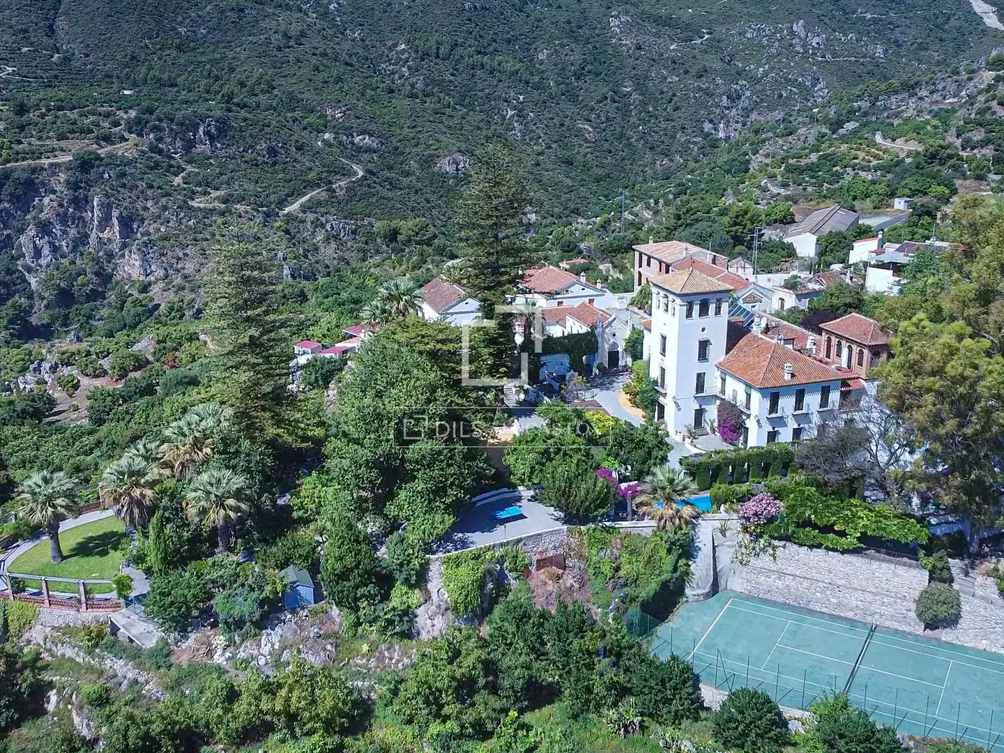 Vista exterior de Finca rústica en venta en Otívar con Aire acondicionado, Jardín privado y Terraza