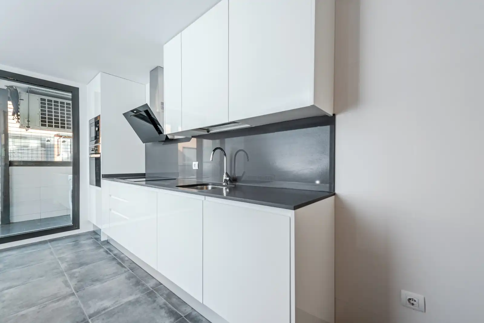 Kitchen of Flat for sale in Torrelodones  with Storage room