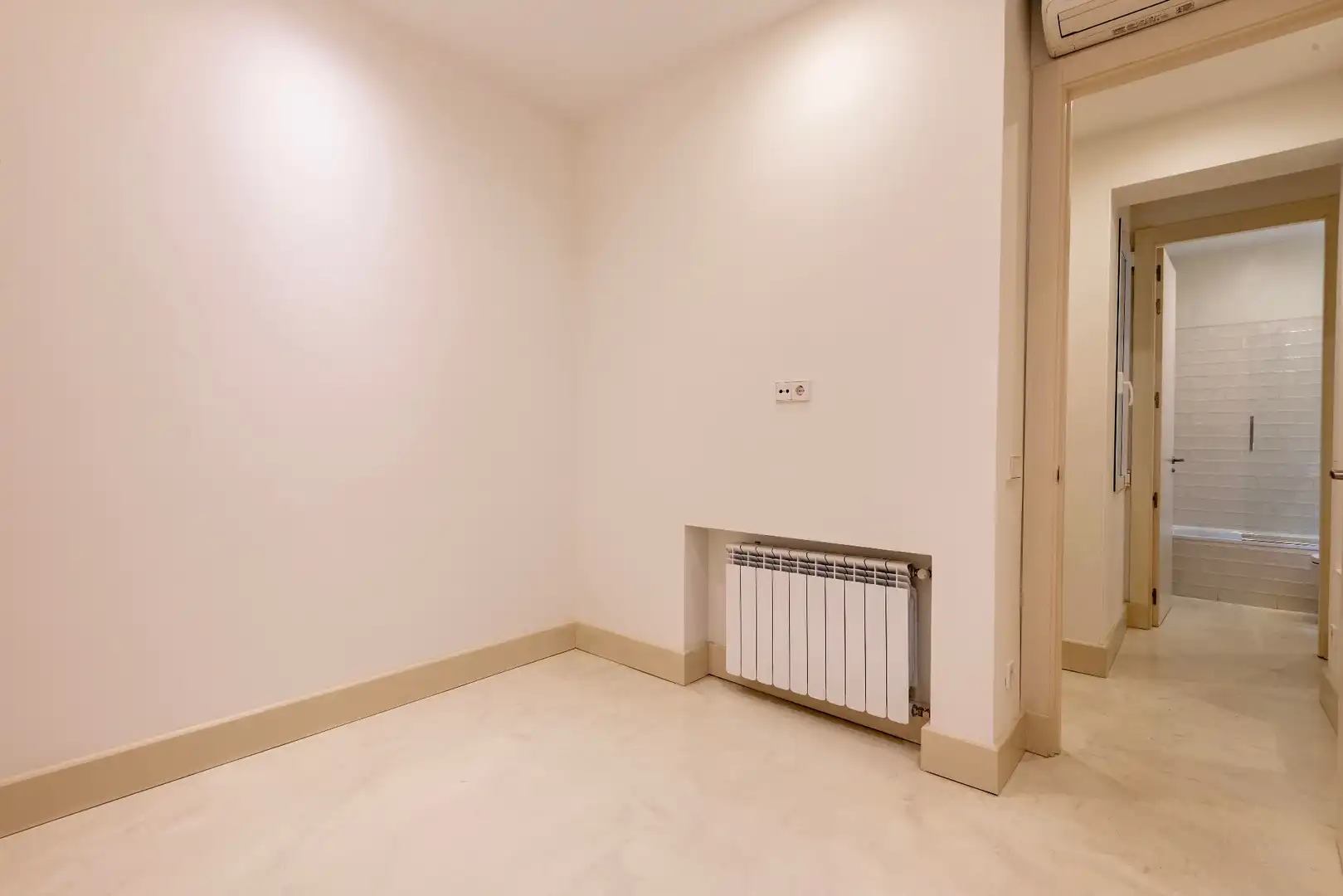 Flat for rent in Madrid  with Air Conditioner, Heating and Parquet flooring