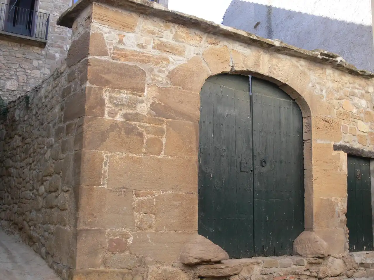 Vista exterior de Finca rústica en venda en Artesa de Segre amb Calefacció, Jardí privat i Balcó